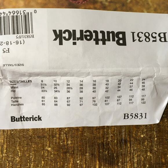 Butterick Sewing Pattern 5831 Civil War 1860 Costume Dress Petticoat 16-24 UNCUT - Picture 3 of 3